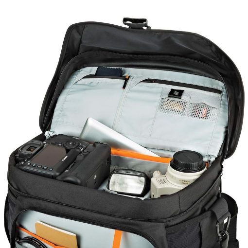 Lowepro Nova 200 AW II (fekete) (LP37142-PWW)