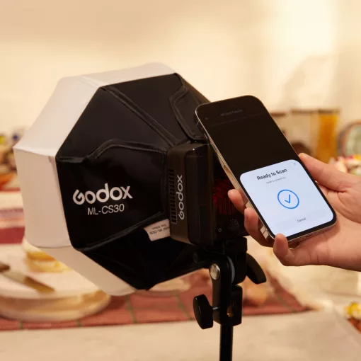 Godox ML40R - RGB-Bi-Color LED lámpa (RGB és 2800-6500K)