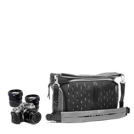 Manfrotto UNCOVER Messenger válltáska 12 L (MB UC-M-12L)