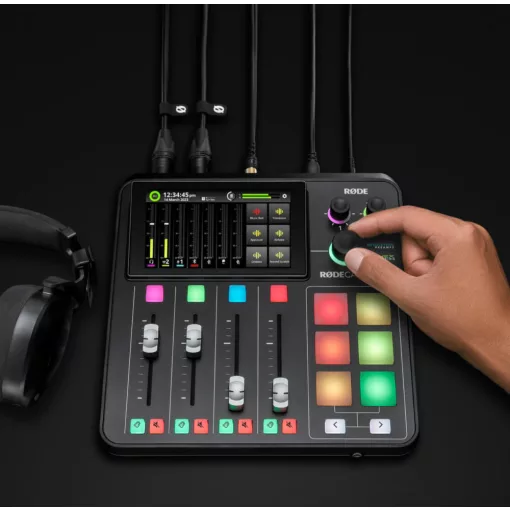 RODE Ultimate Podcast Kit - 4 fős Szett