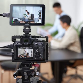 Monitor és kiegészítői